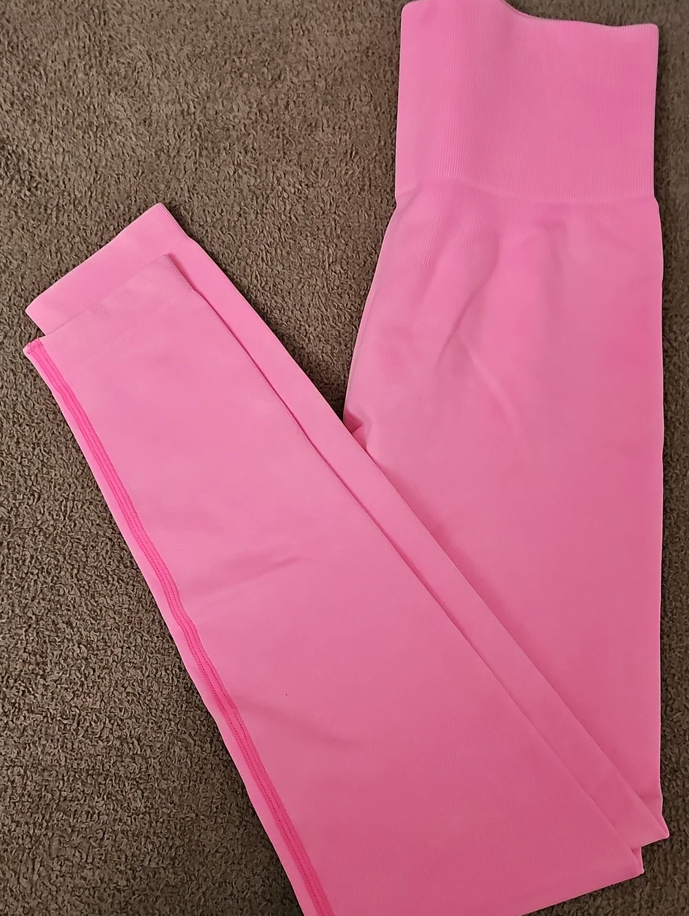 Crop Top Matching Leggings 2PC Seamless  Activewear set Vibrant Pink XS/S New